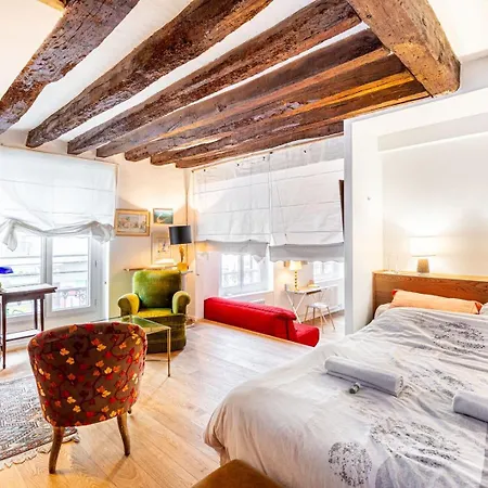 Appartement Guestready - Bright Escape Near Pantheon Paris